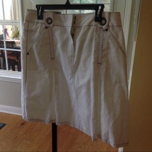 CAbi White Pleated Skirt with pockets
